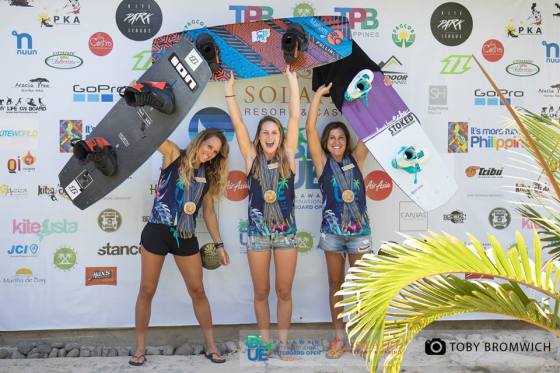 solaire-blue-open-2017-women-awards