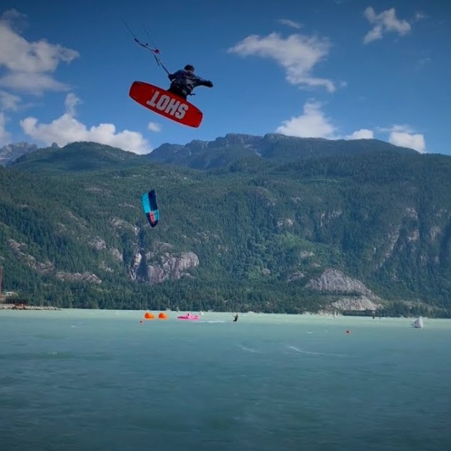 chris-bobryk-hood-kiteboarding