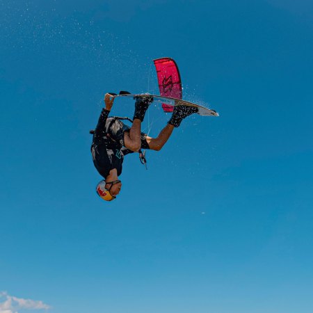 tom-bridge-extreme-waterspots-greece